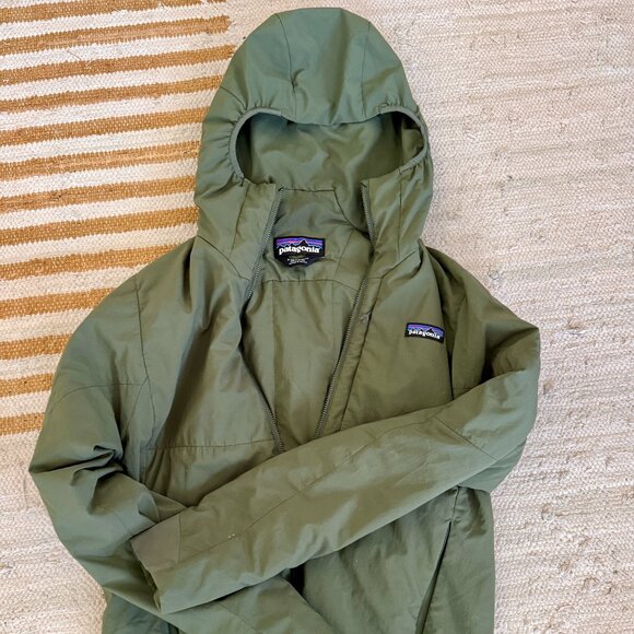 Patagonia Other - Patagonia Nano Air Insulated Hoodie in Fatigue Green - Small